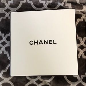 Chanel Box
